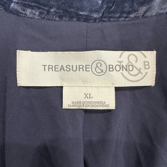 Treasure & Bond Women's Striped Velvet Blazer in Dark Gray - Picture 2 of 7